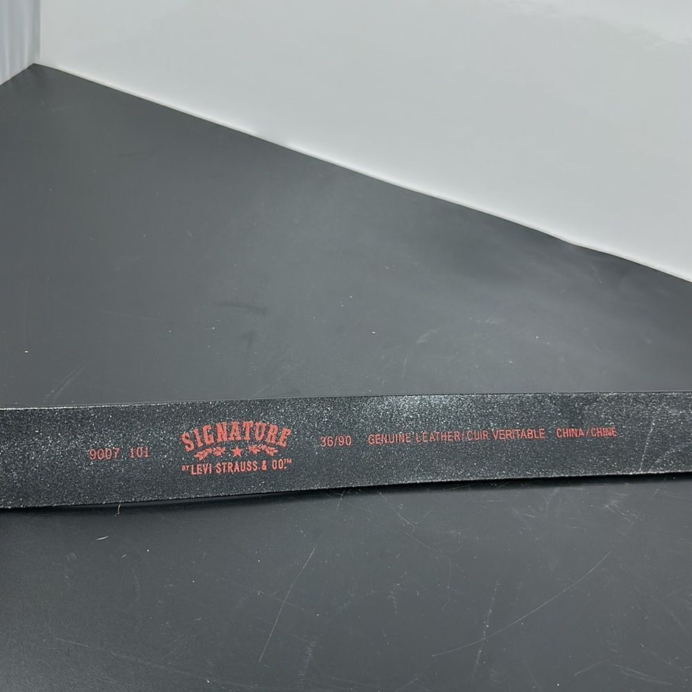 Levi’s signature leather belt sz 36 - Picture 2 of 3
